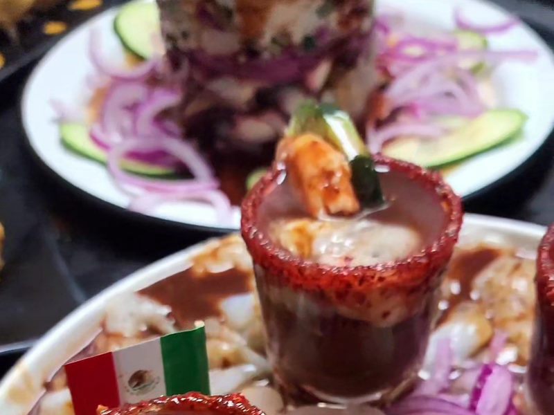 Mariscos El General food